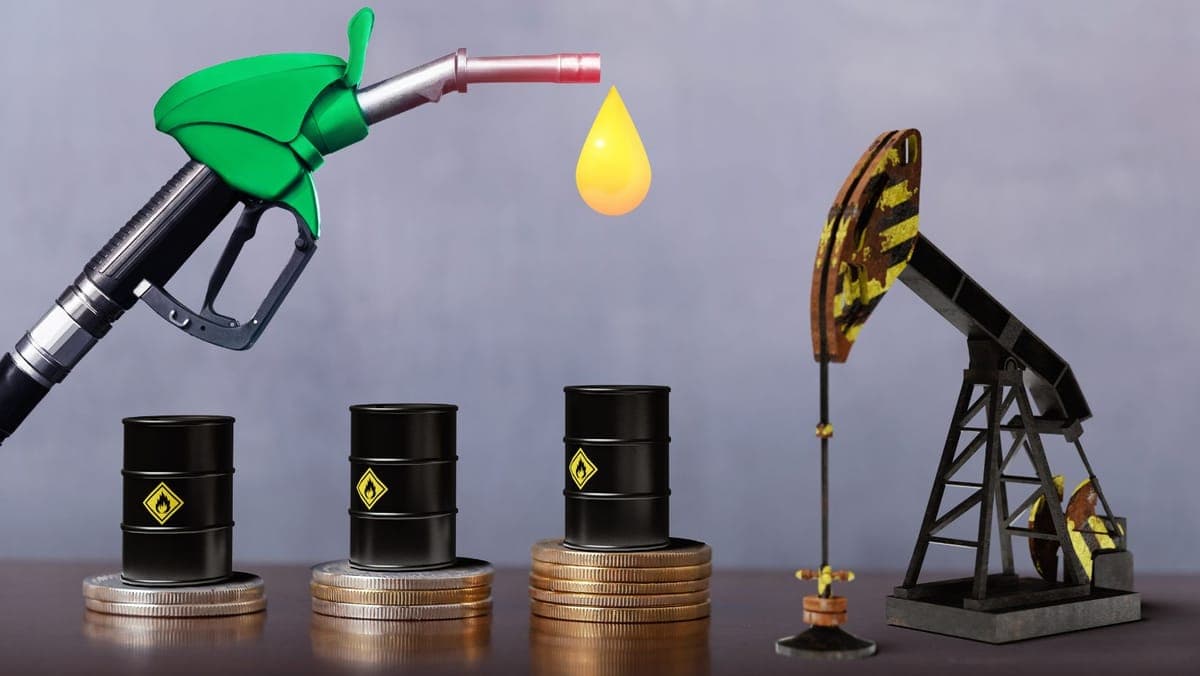 Carburanți: motorina se scumpește cu 18 bani pe 16 octombrie, benzina se ieftinește cu 22 de bani