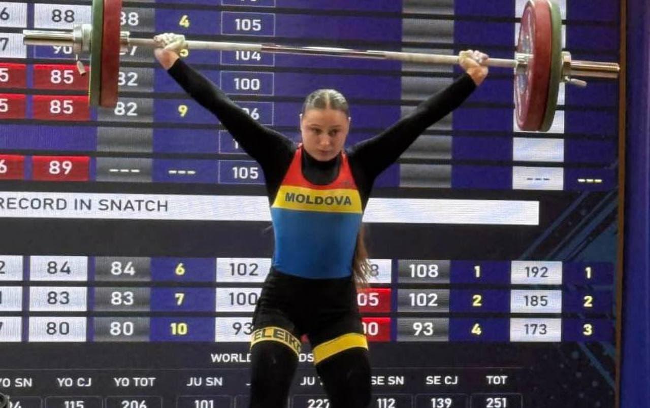 Halterofila Nicoleta Cojocaru: trei recorduri europene U17 și argint la Europenele U20. Ursu și Puțuntică, bronz la tenis de masă
