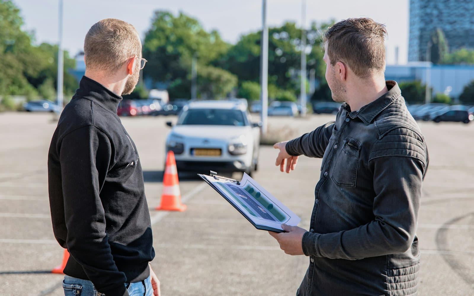 Examenul auto se schimbă: chestionar electronic, probă practică mai lungă și evaluare mai strictă a vitezei