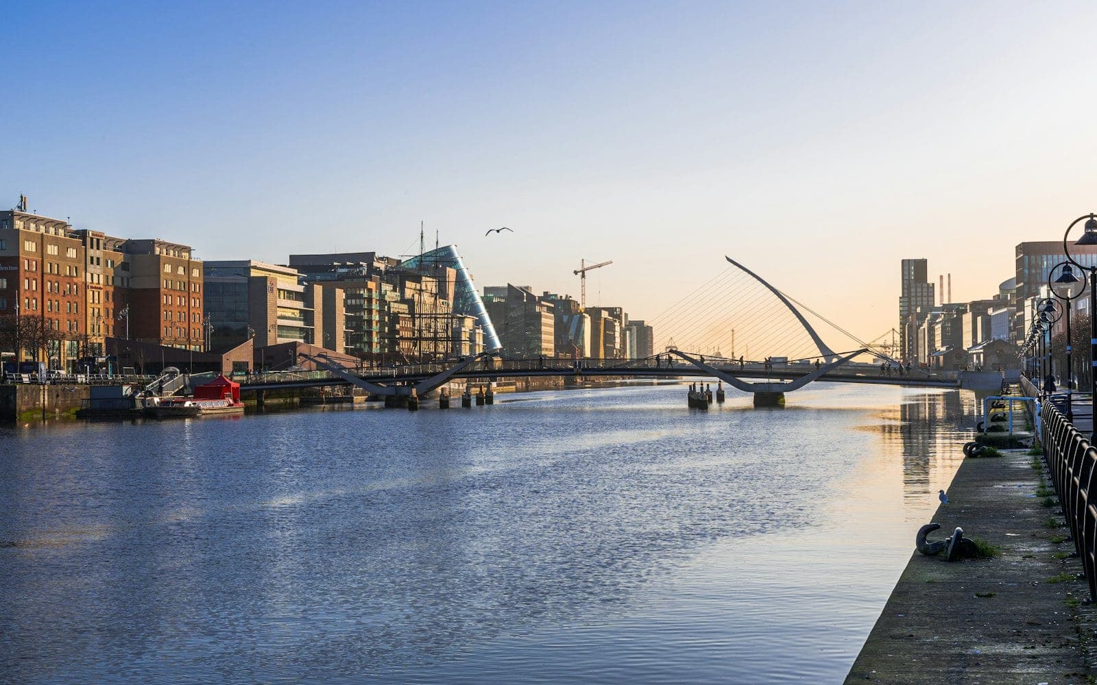 Anii de muncă din Irlanda vor conta la pensie: Guvernul a aprobat negocierea și semnarea unui acord de securitate socială cu Dublinul